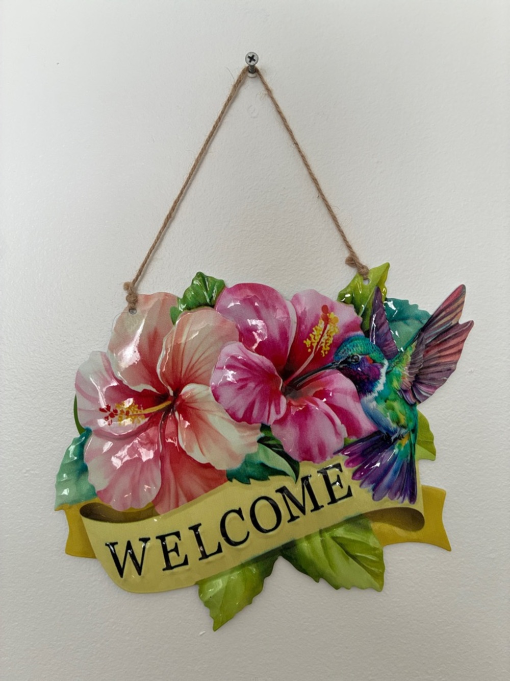 NWT- Hibiscus Floral 🌺 Metal Welcome Sign with Beautiful Hummingbird - Picture 3 of 11